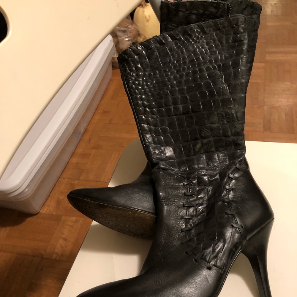 ShuLaLa high heeled boots, size 9